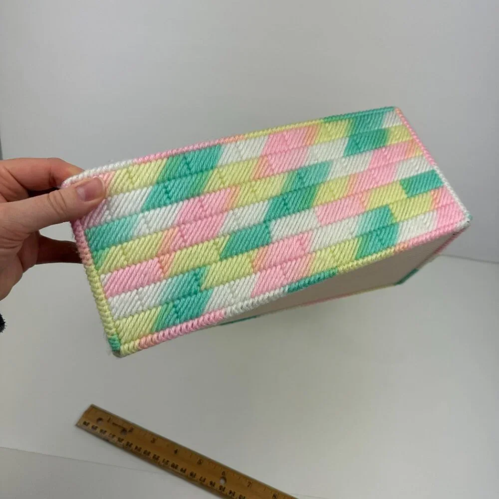 Vtg Pastel Colorful Multicolor Yarn Plastic Canvas Rectangle w Handle Basket‎